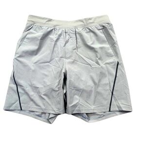 Stealth Performance Shorts Men’s Medium 7” Inseam Silver Shadow Hidden Zip
